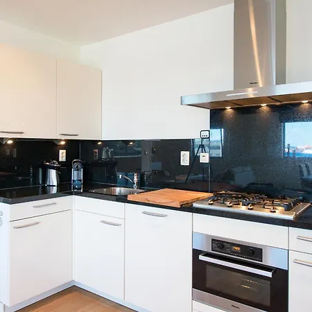 Bizstay Harbour I Scheveningen Apartments The Hague Room photo